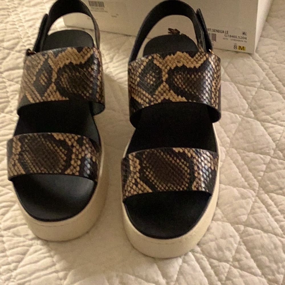 Vince sandals